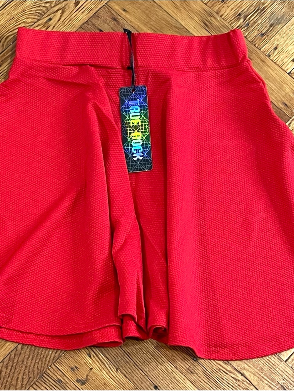 TRUE ROCK Red skirt - Picture 1 of 4